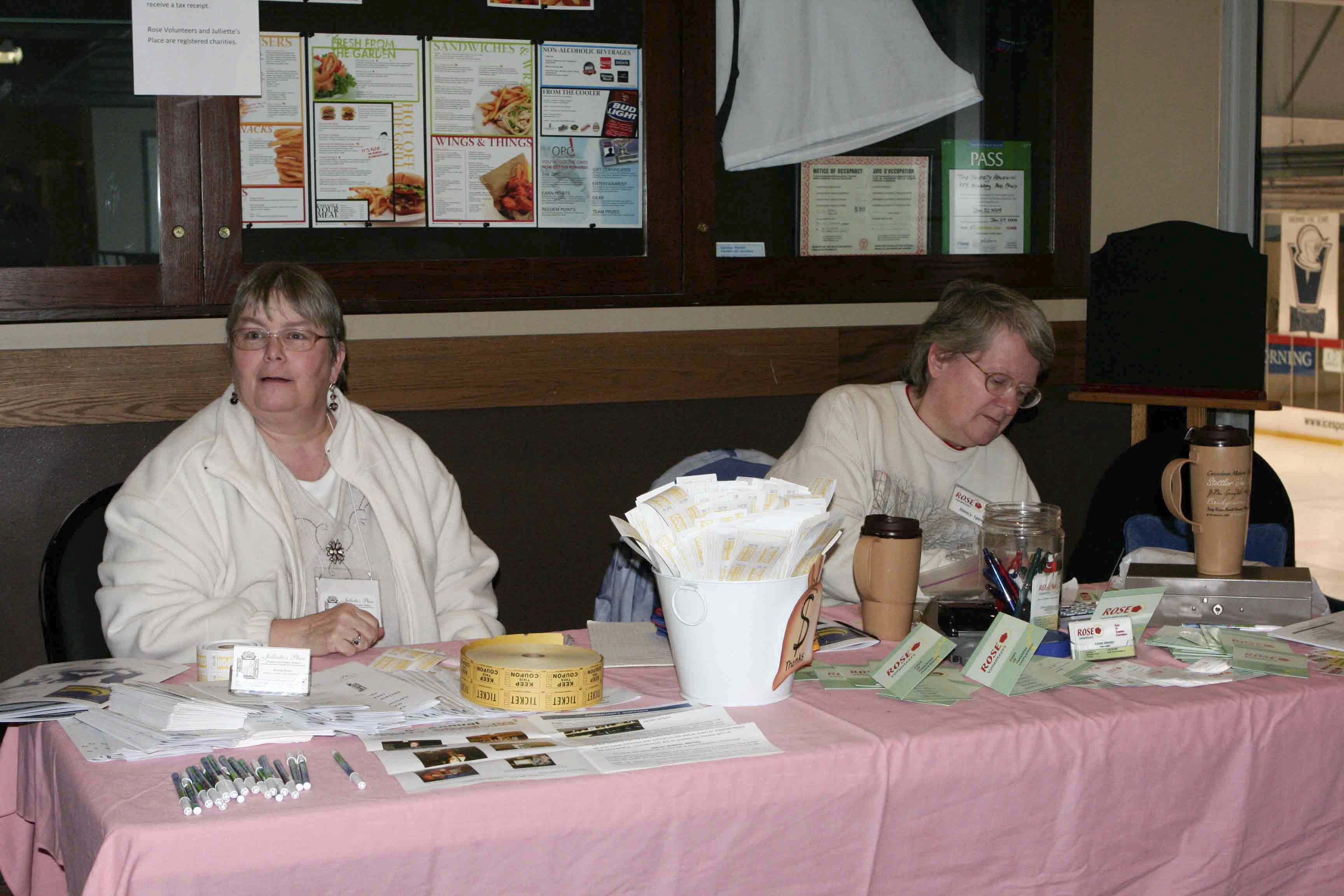 PHT_2009_Friends-Faces-115