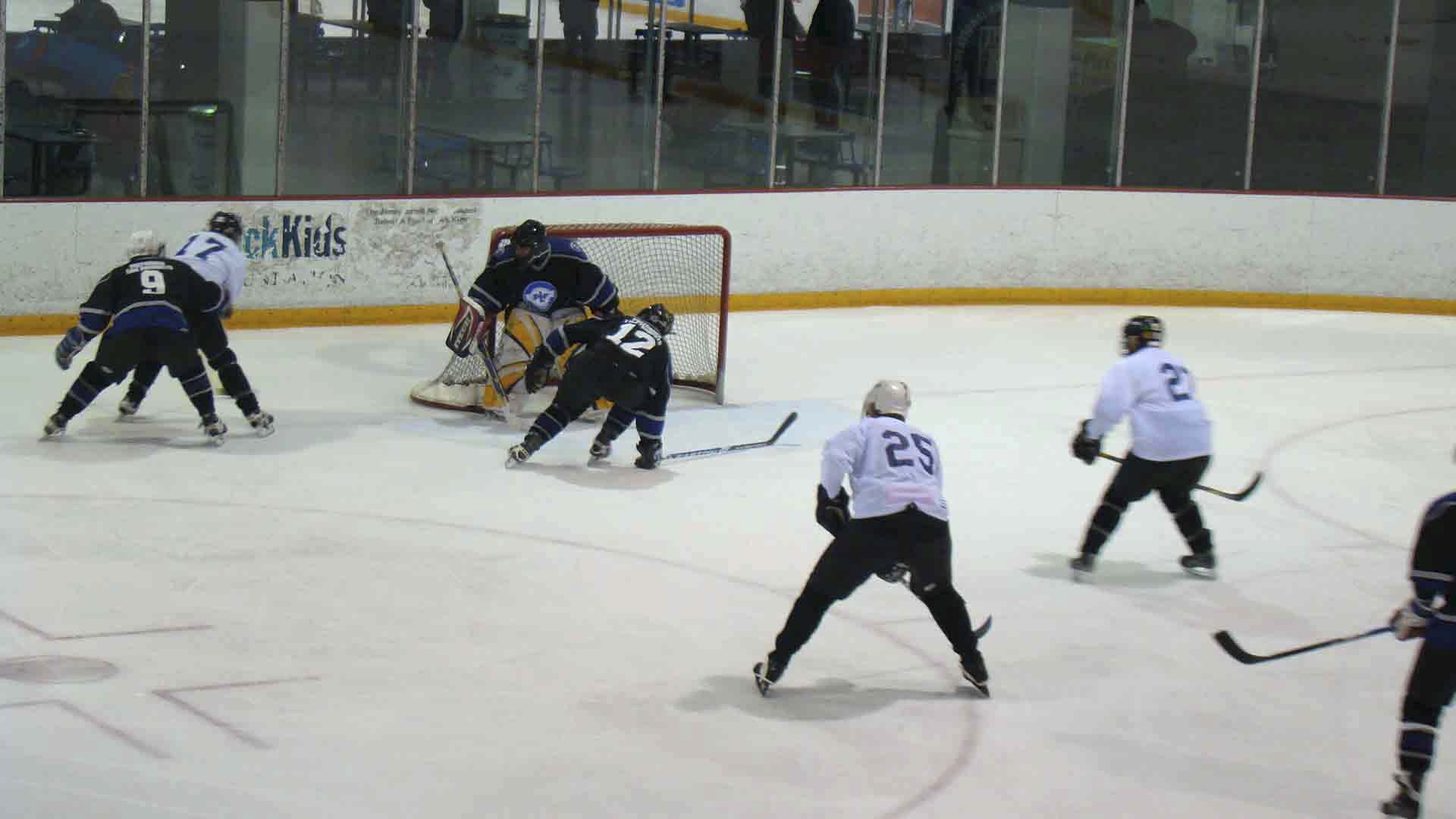PHT_2009_On-The-Ice-1079