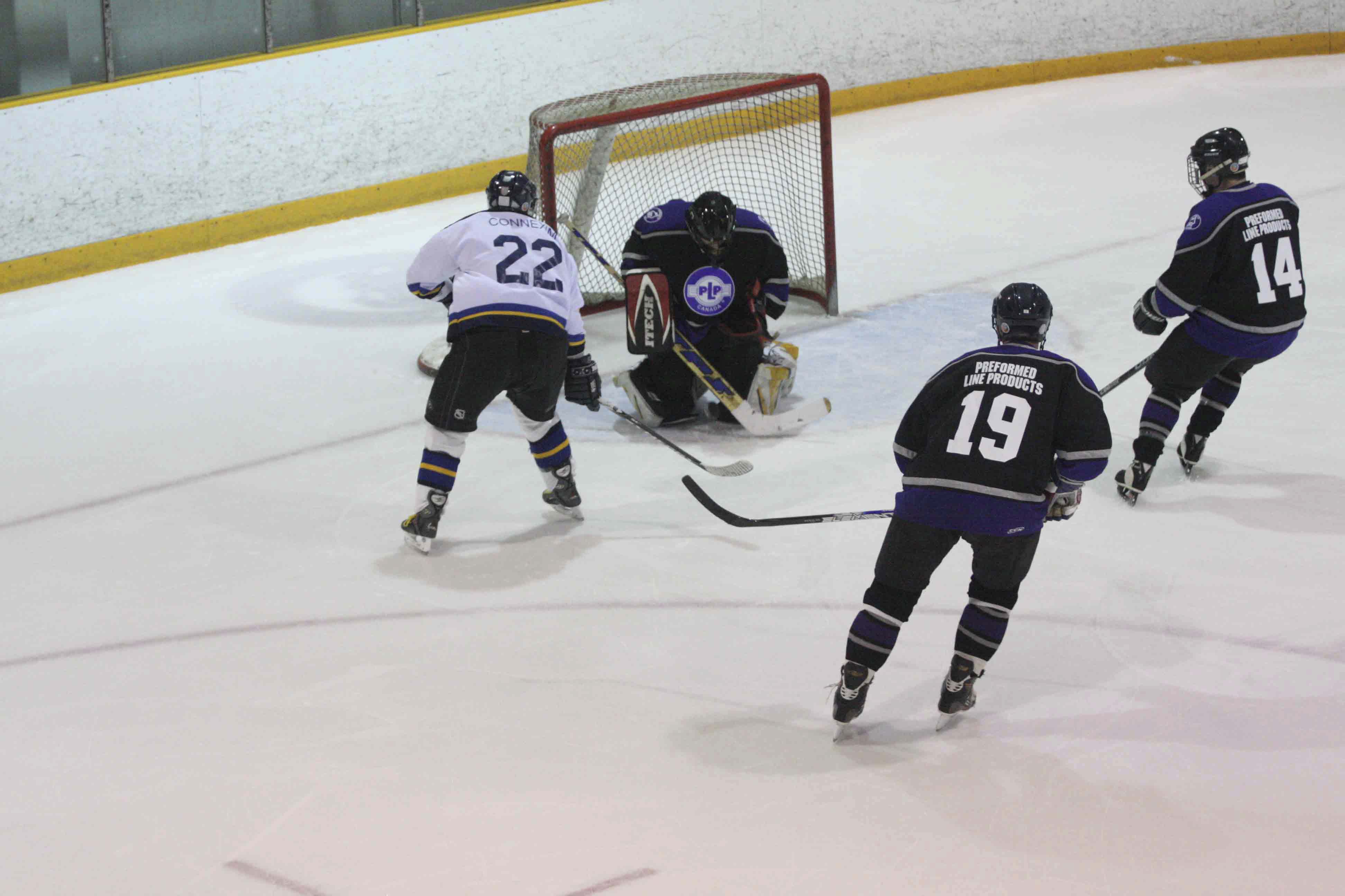 PHT_2009_On-The-Ice-531