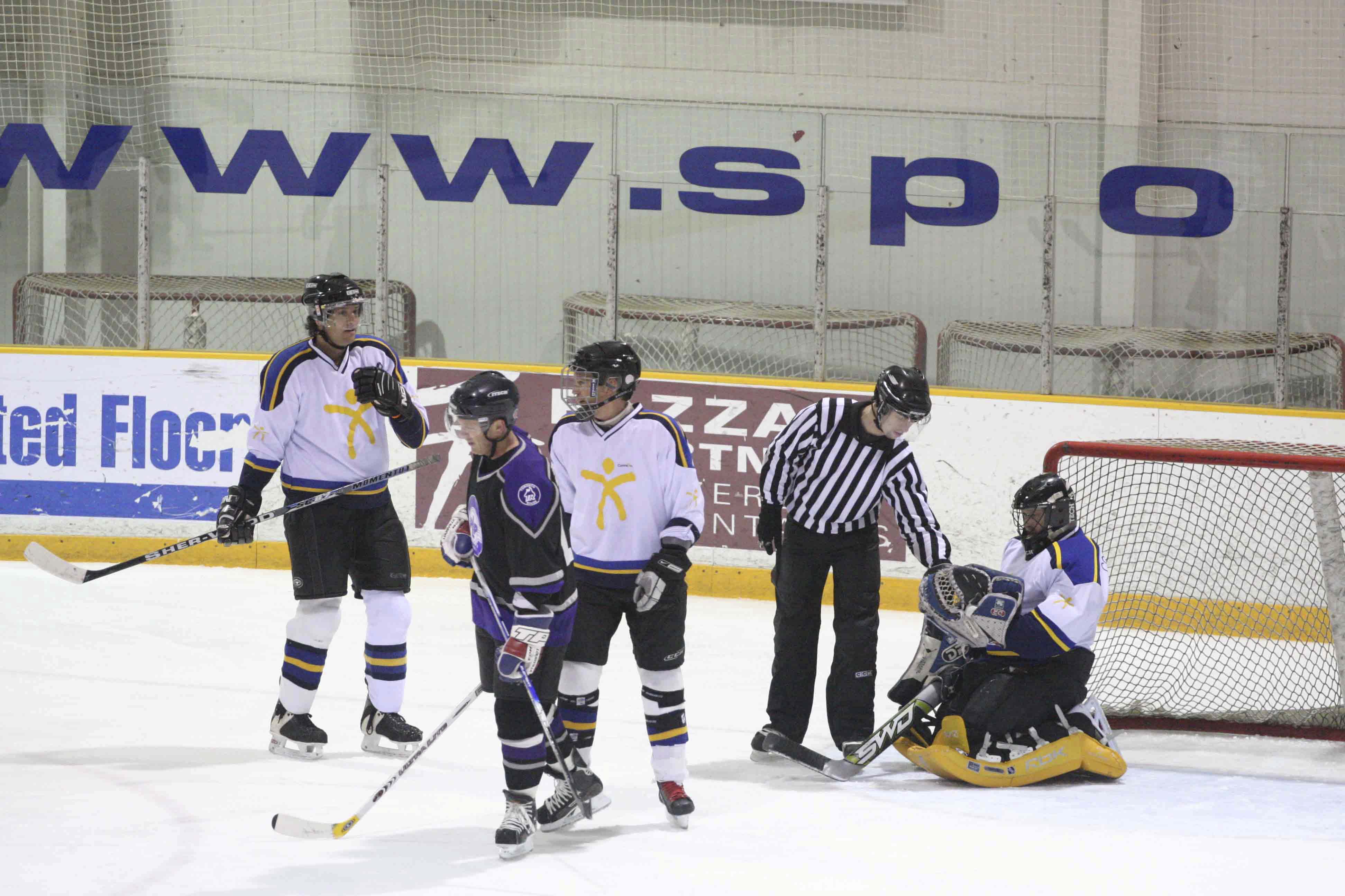 PHT_2009_On-The-Ice-562