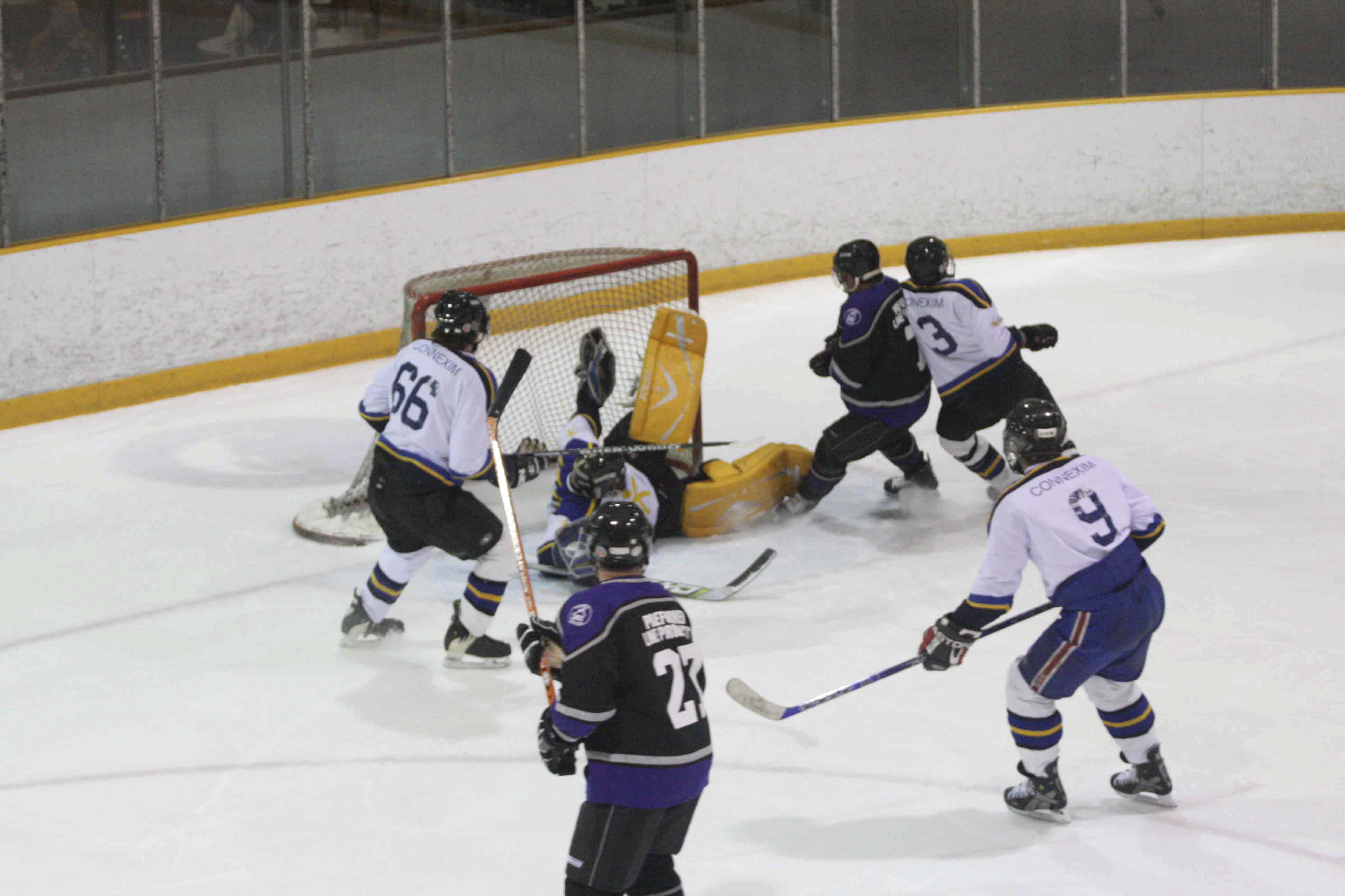 PHT_2009_On-The-Ice-576