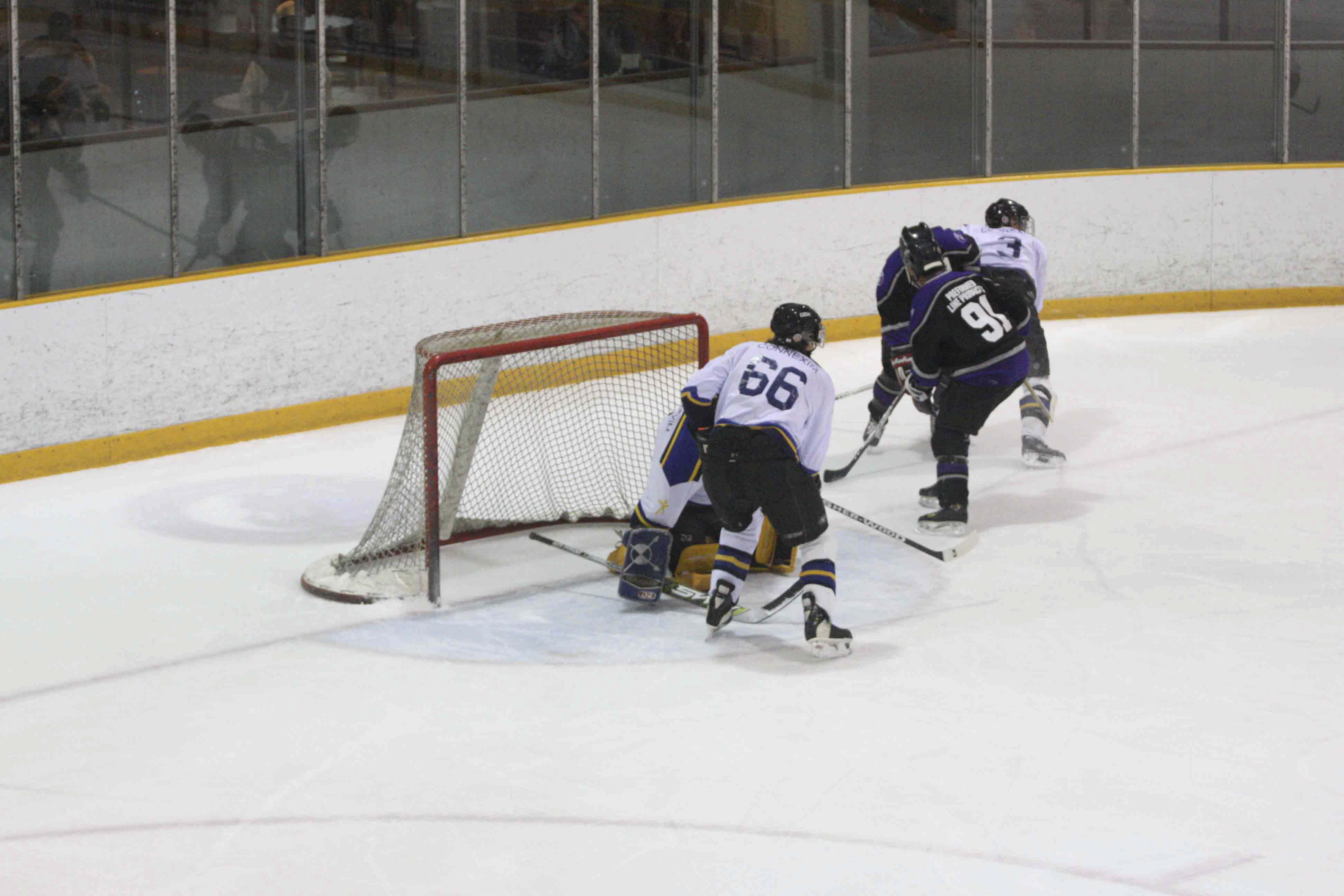 PHT_2009_On-The-Ice-579