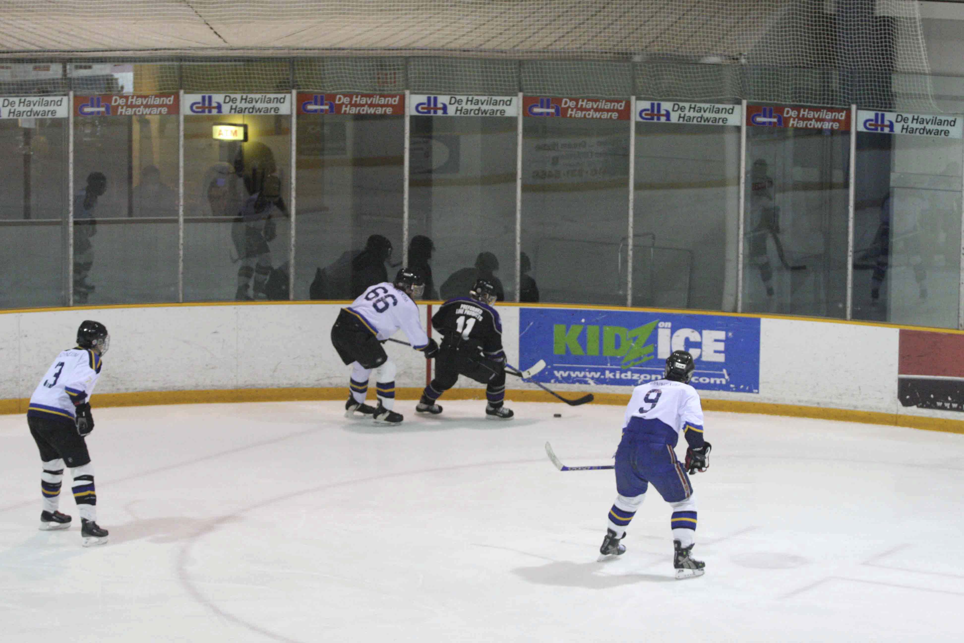 PHT_2009_On-The-Ice-584