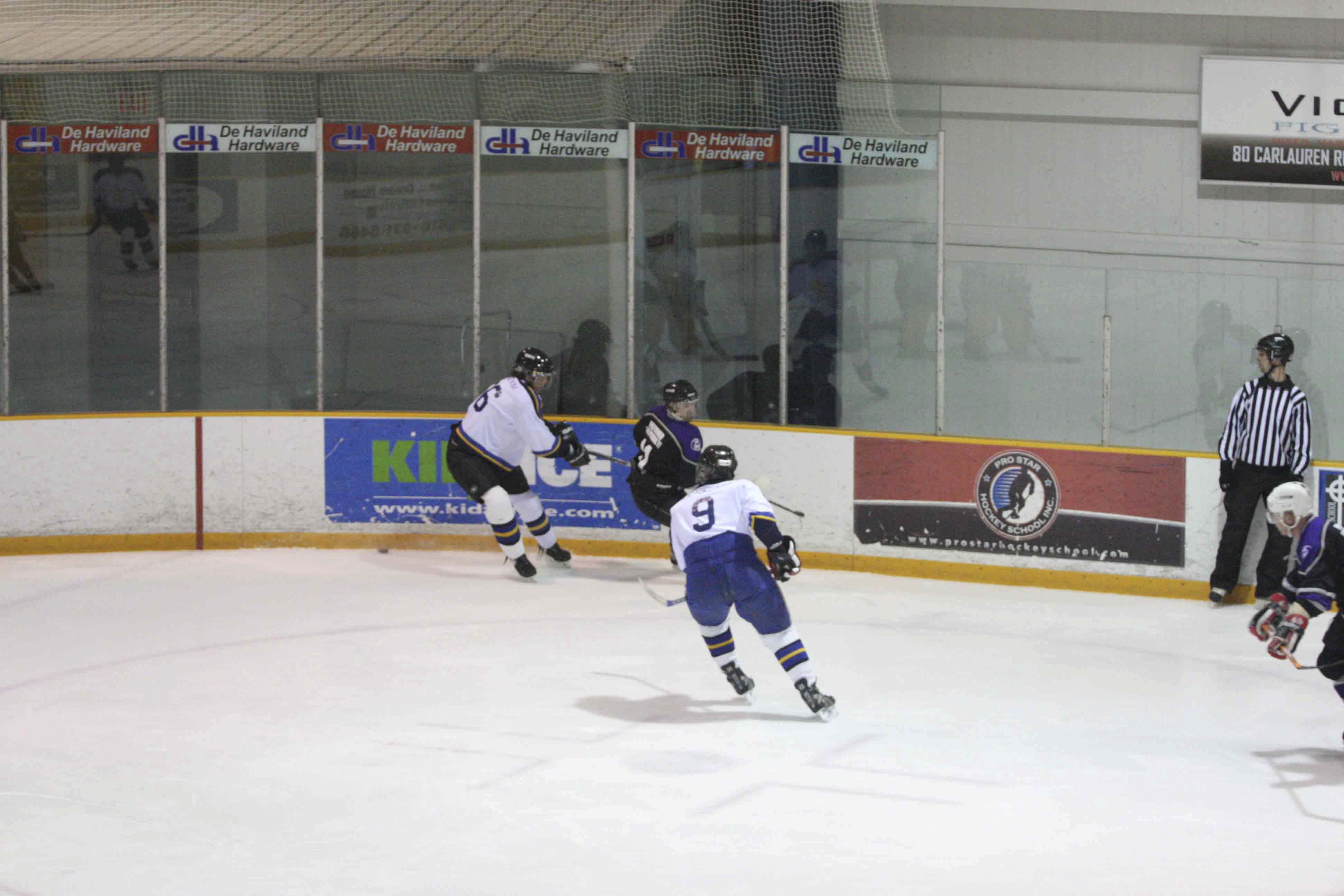 PHT_2009_On-The-Ice-585