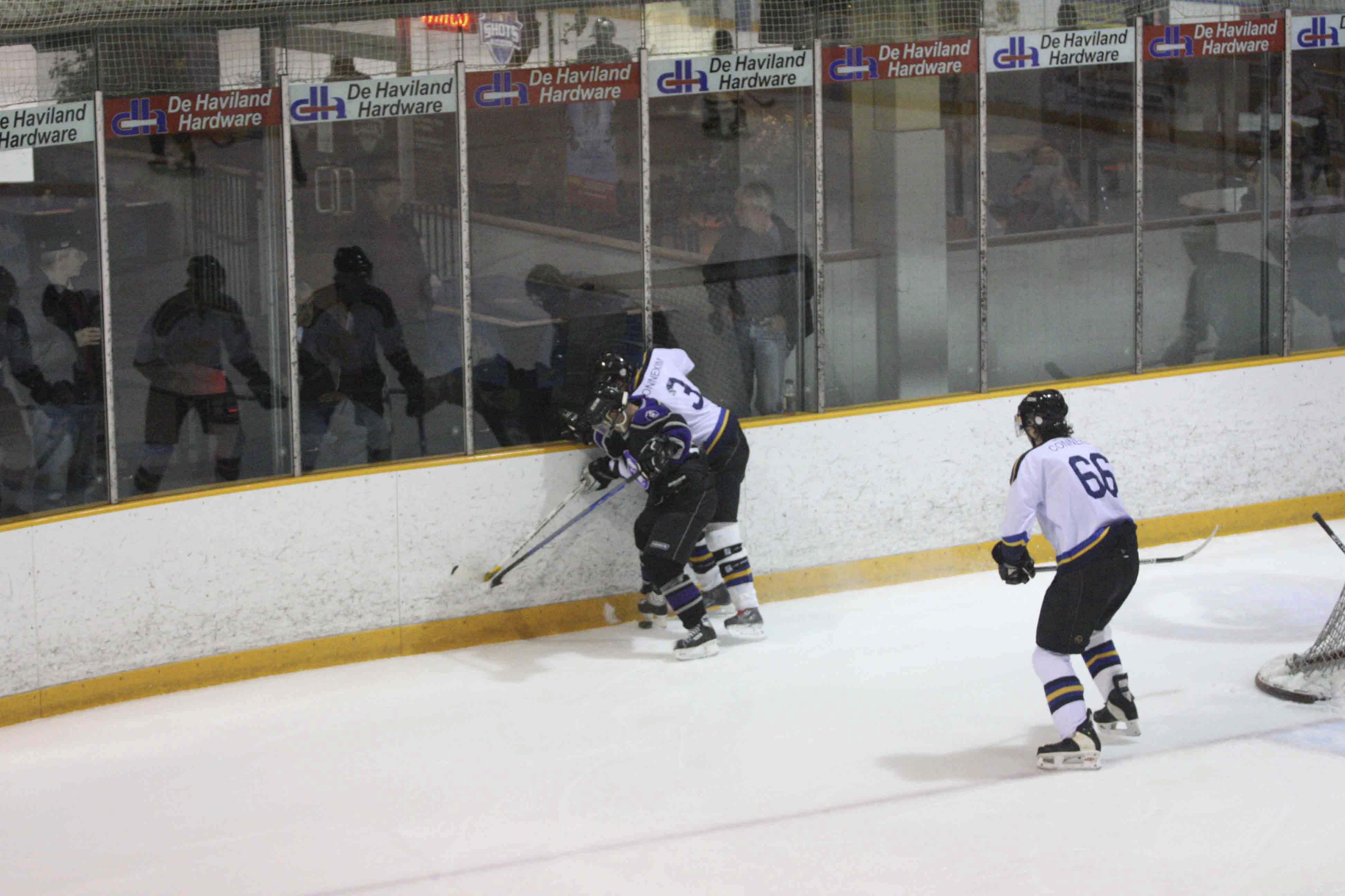 PHT_2009_On-The-Ice-595