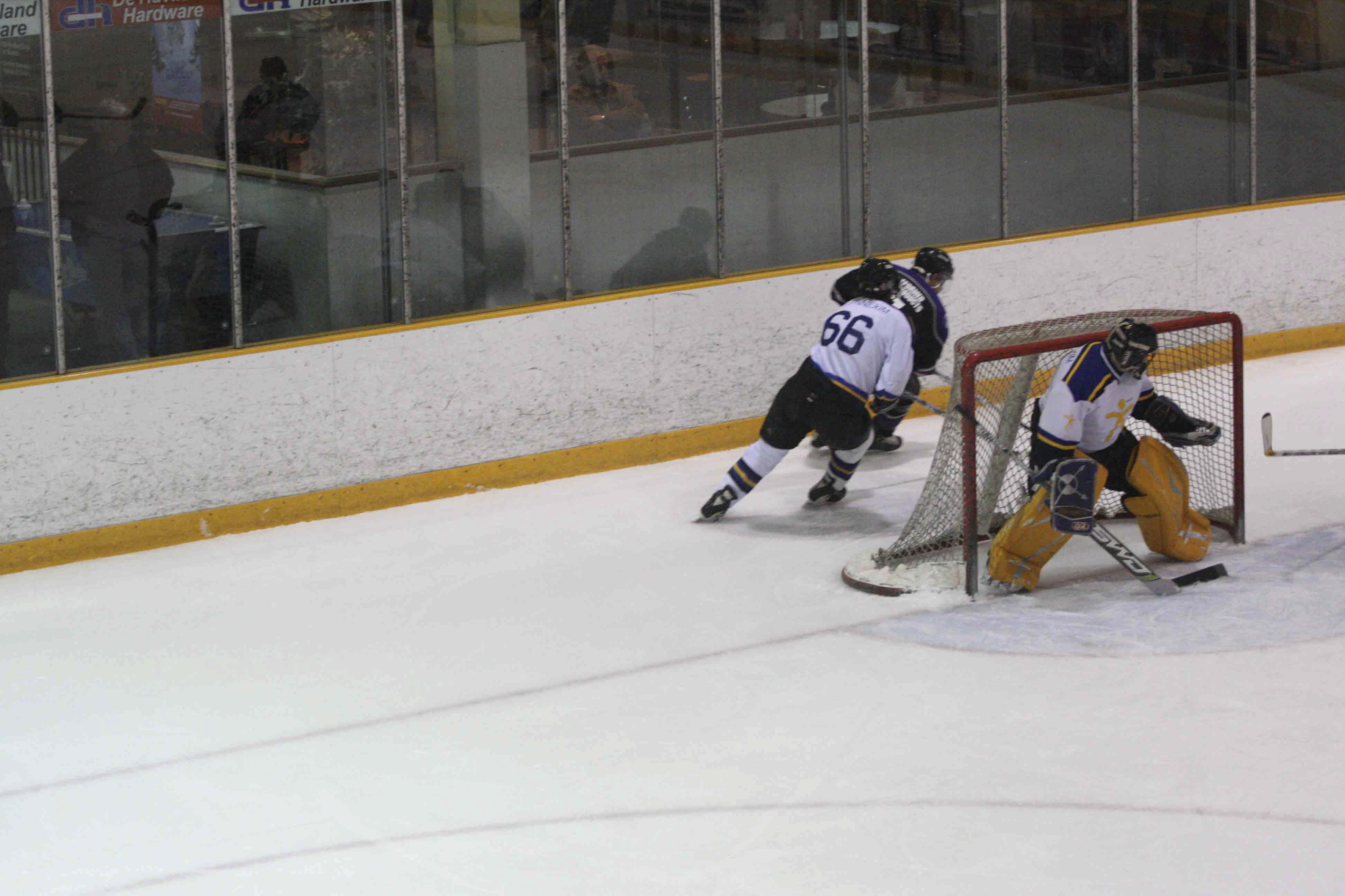 PHT_2009_On-The-Ice-607