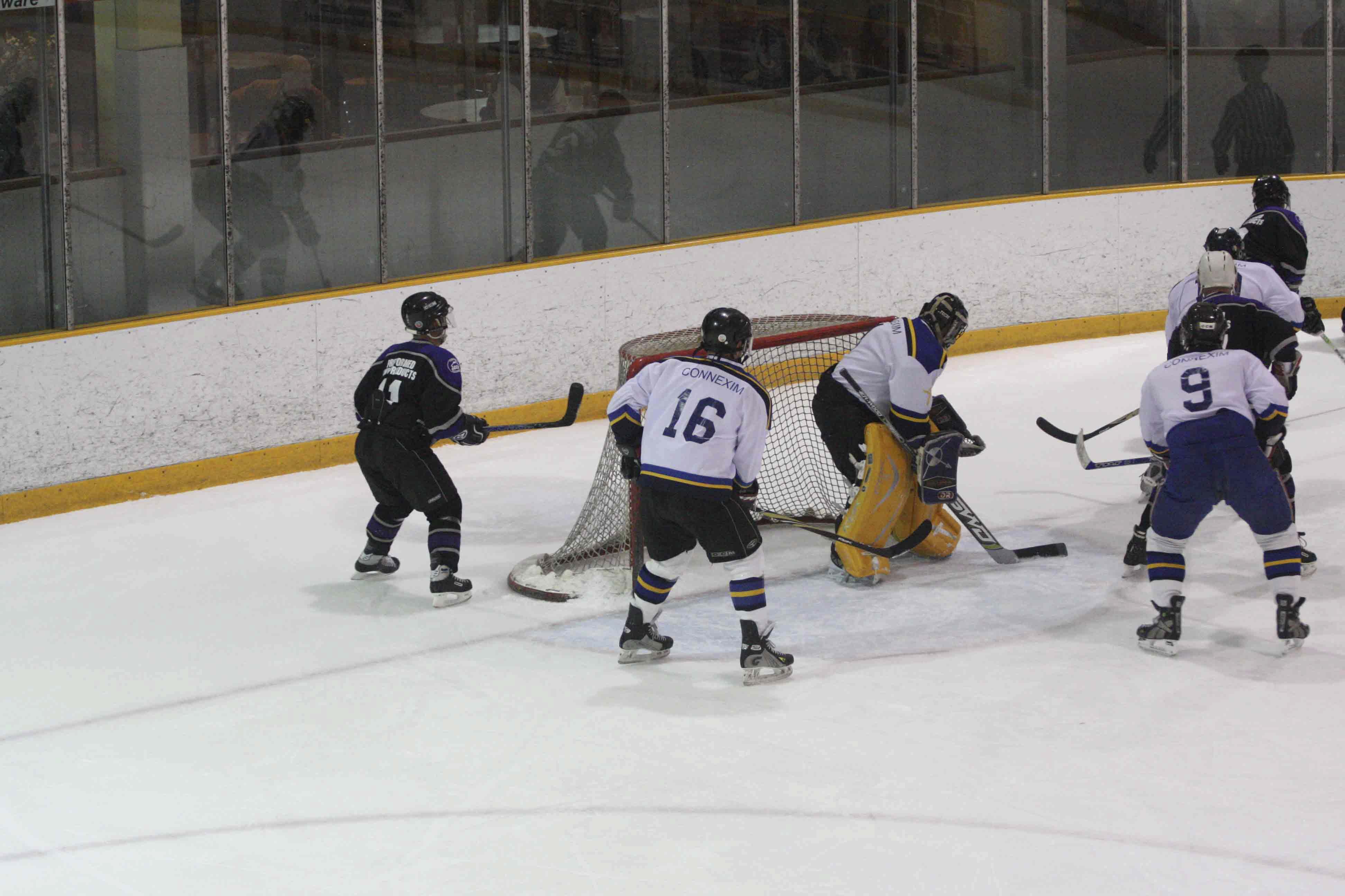 PHT_2009_On-The-Ice-627