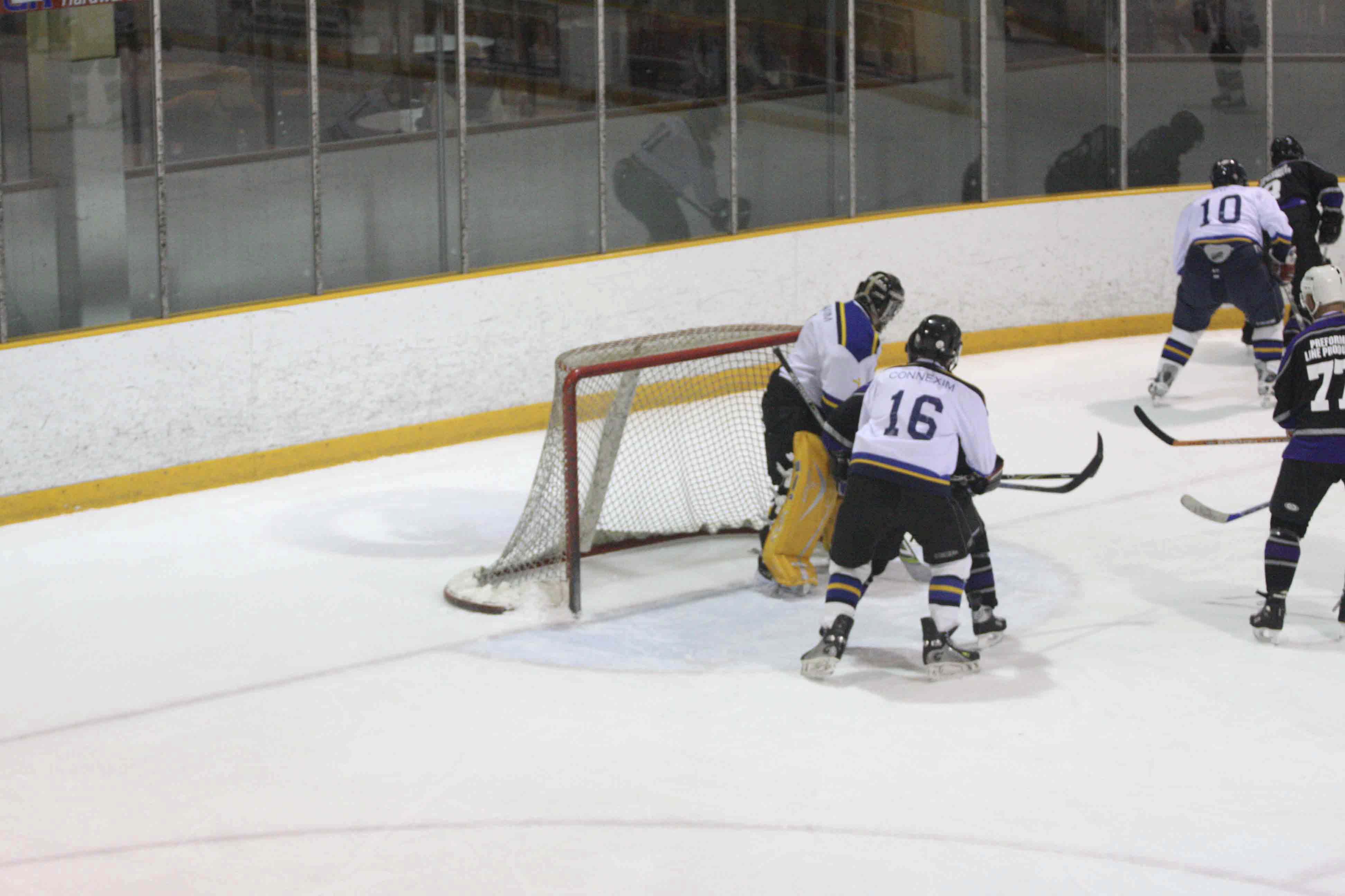 PHT_2009_On-The-Ice-630