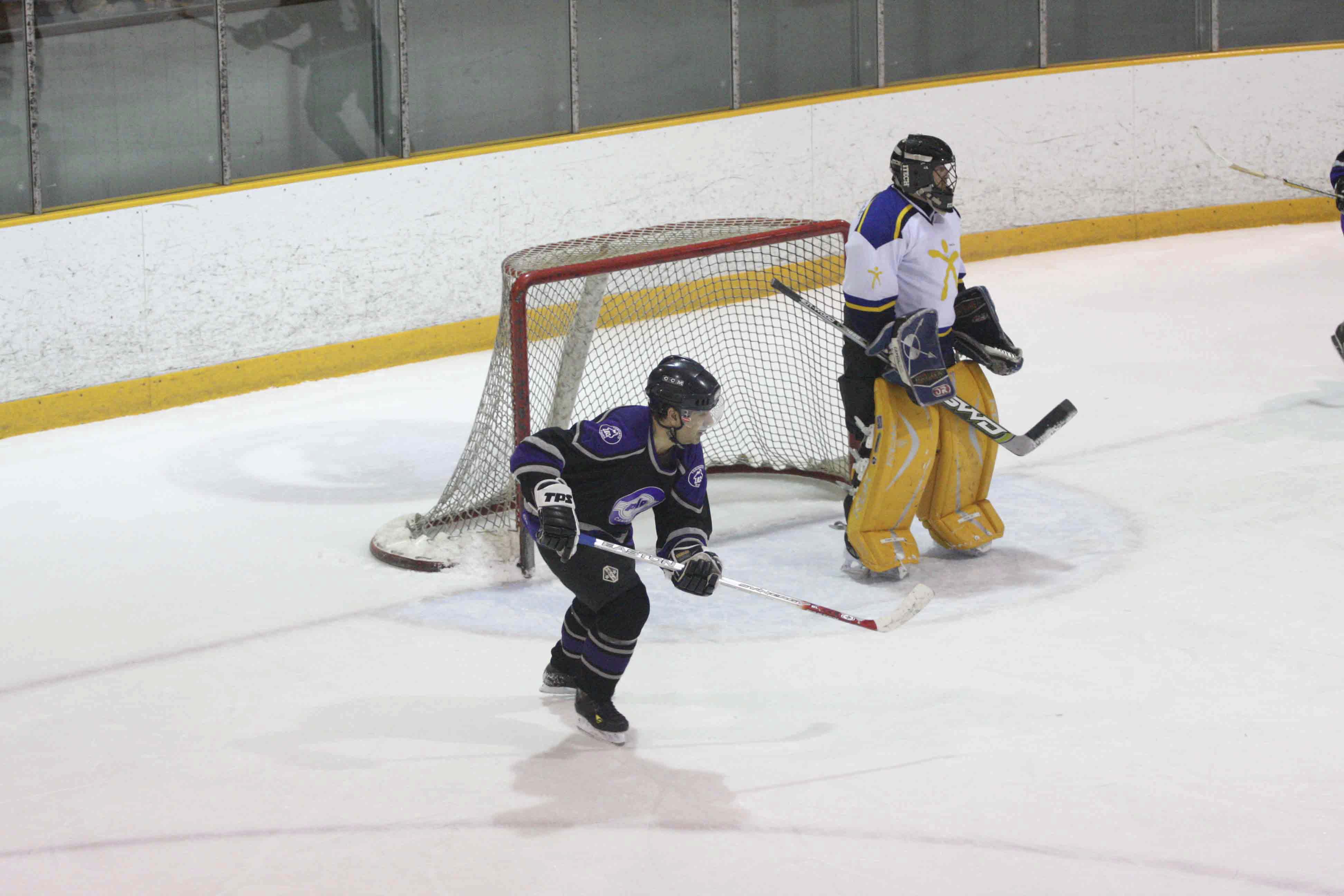 PHT_2009_On-The-Ice-649