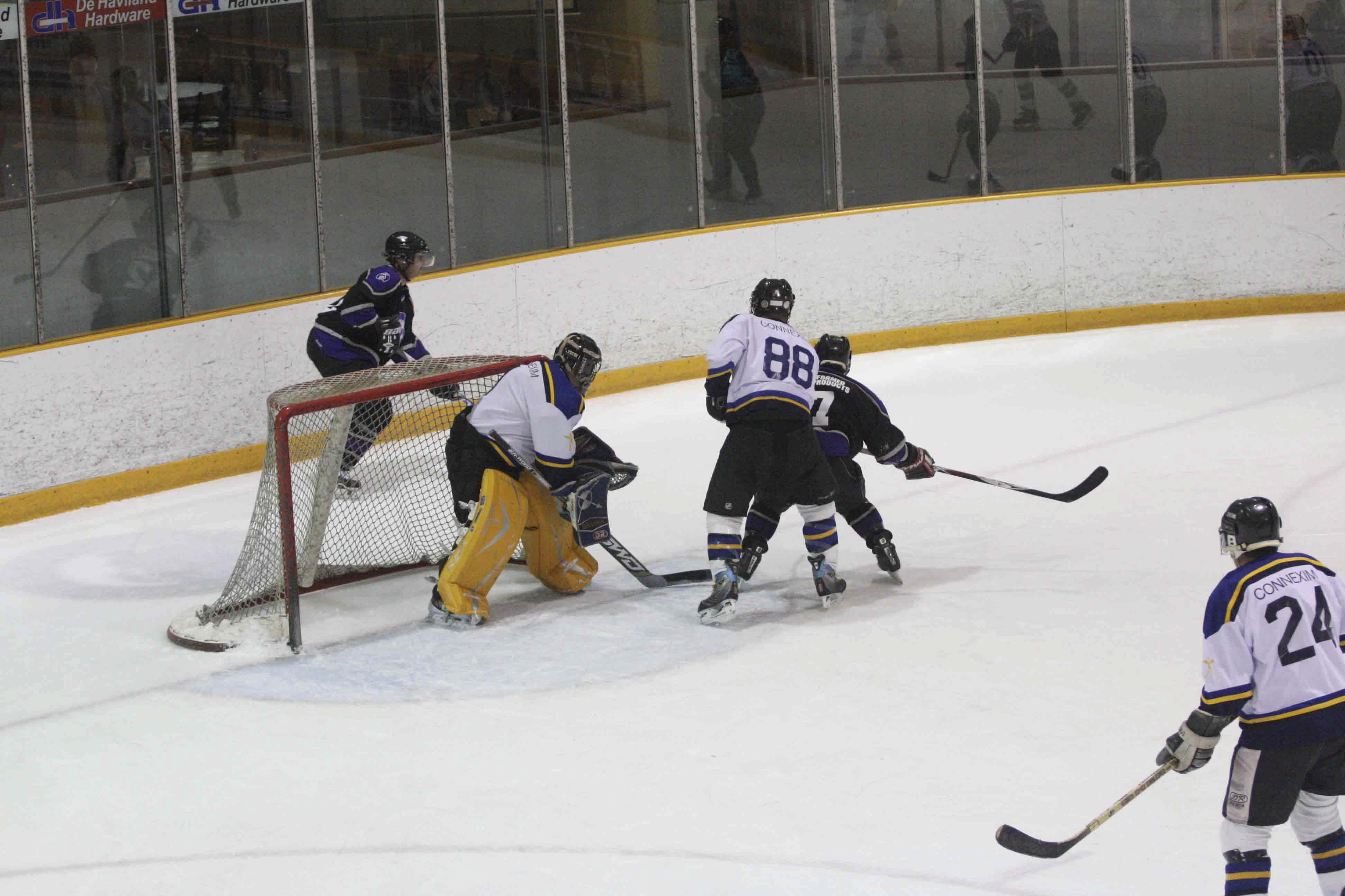 PHT_2009_On-The-Ice-656