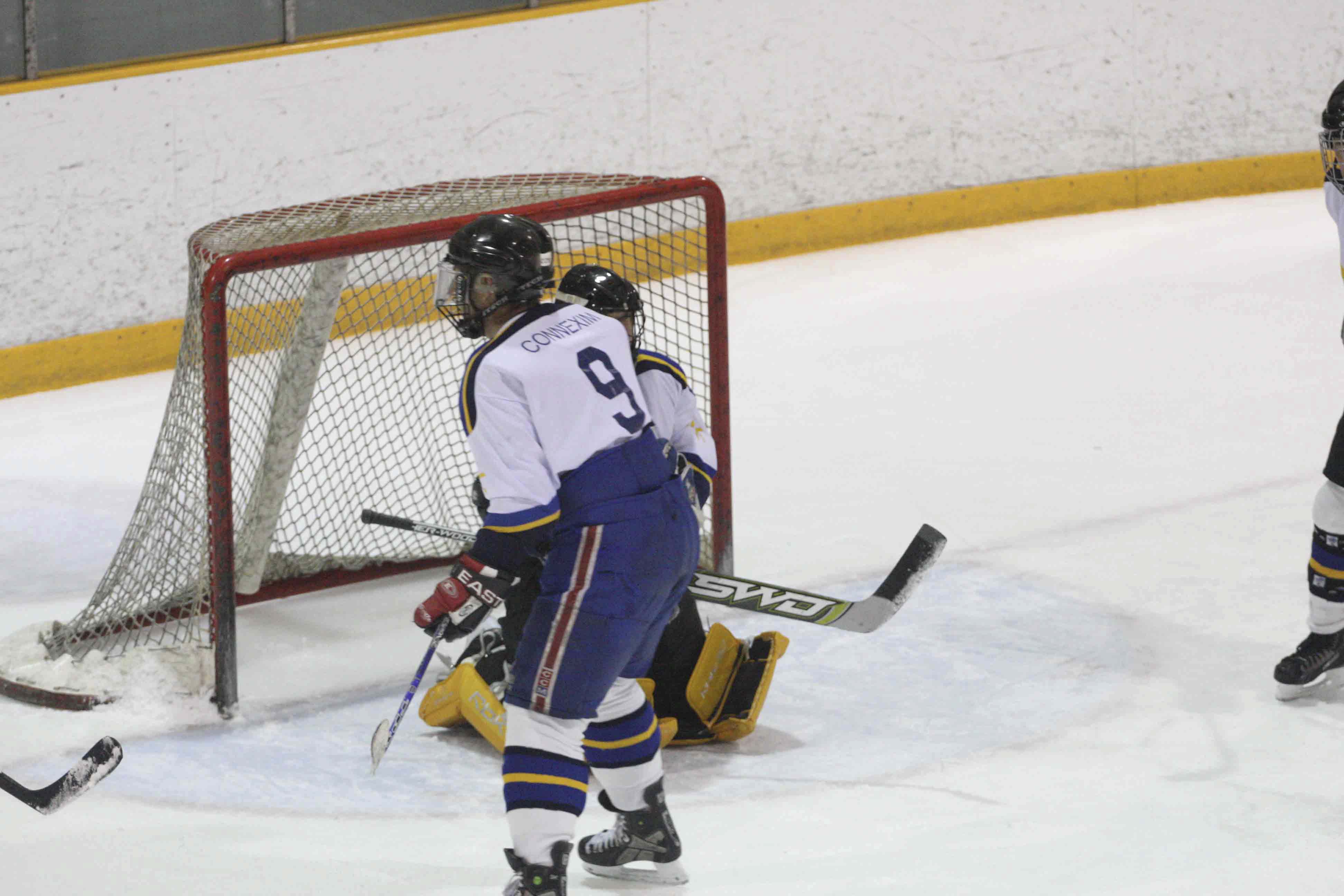 PHT_2009_On-The-Ice-663
