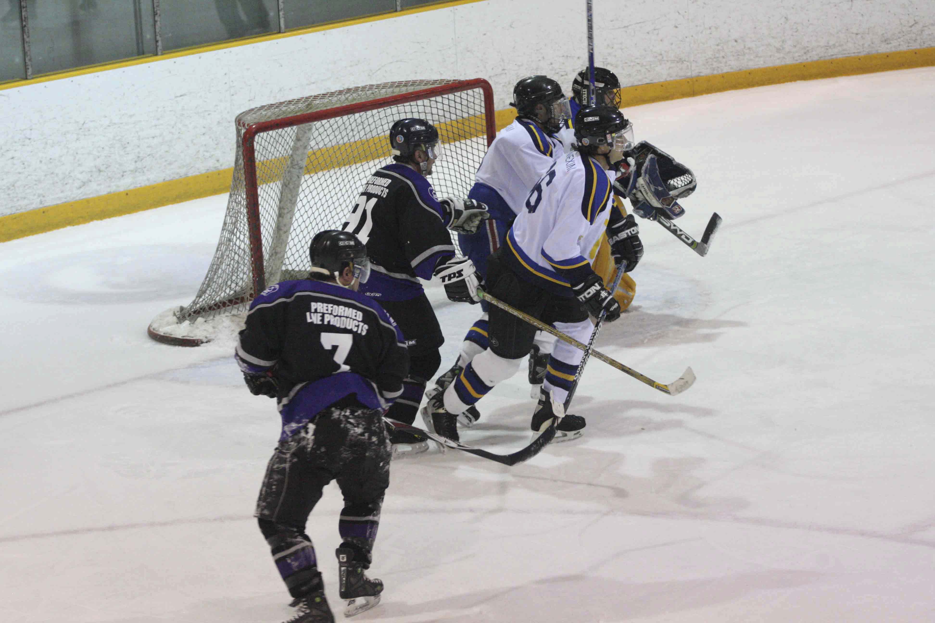 PHT_2009_On-The-Ice-679
