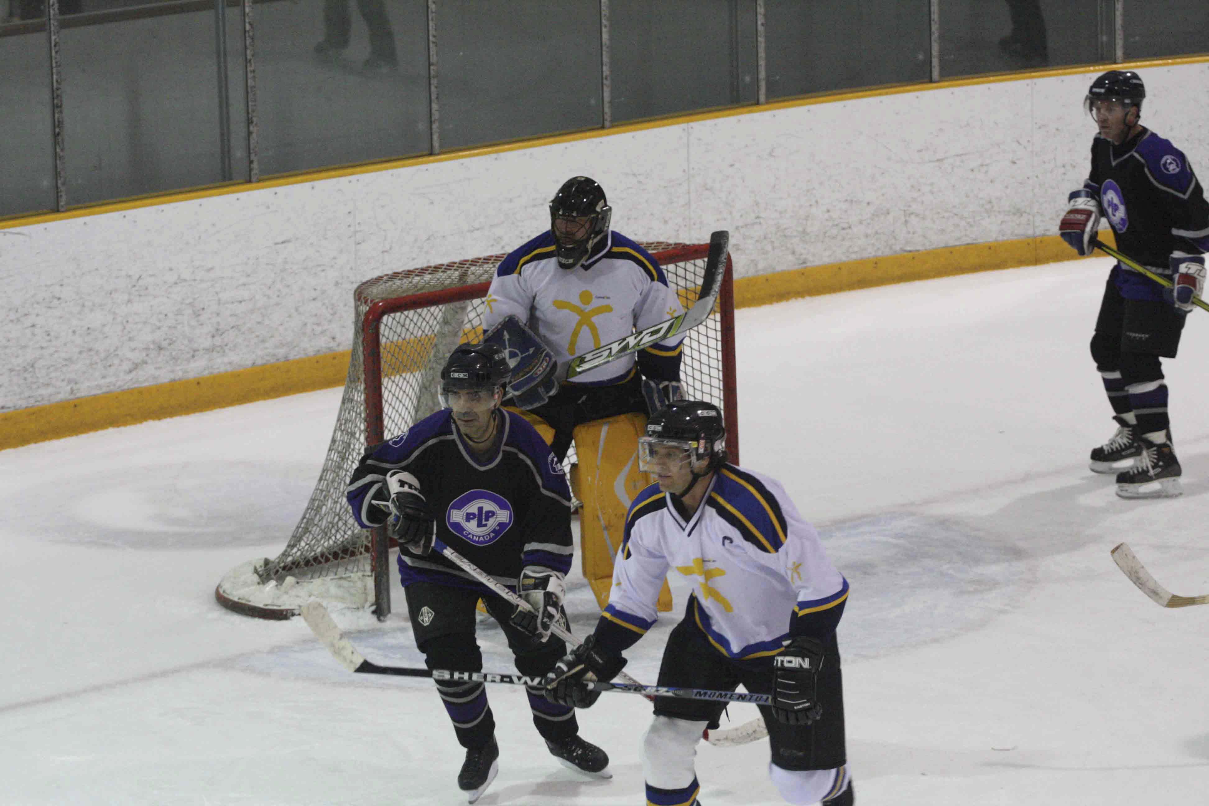 PHT_2009_On-The-Ice-697