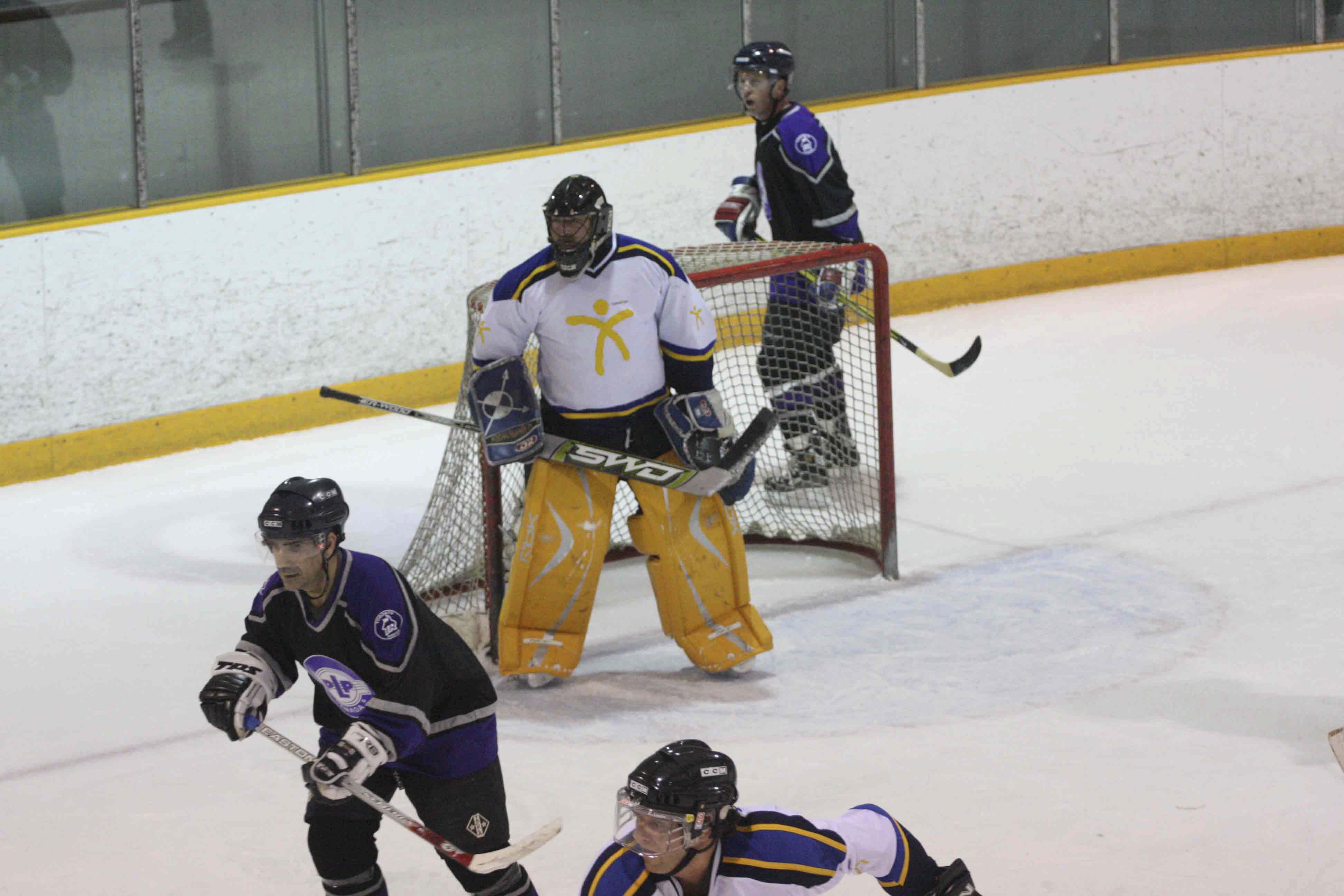 PHT_2009_On-The-Ice-698