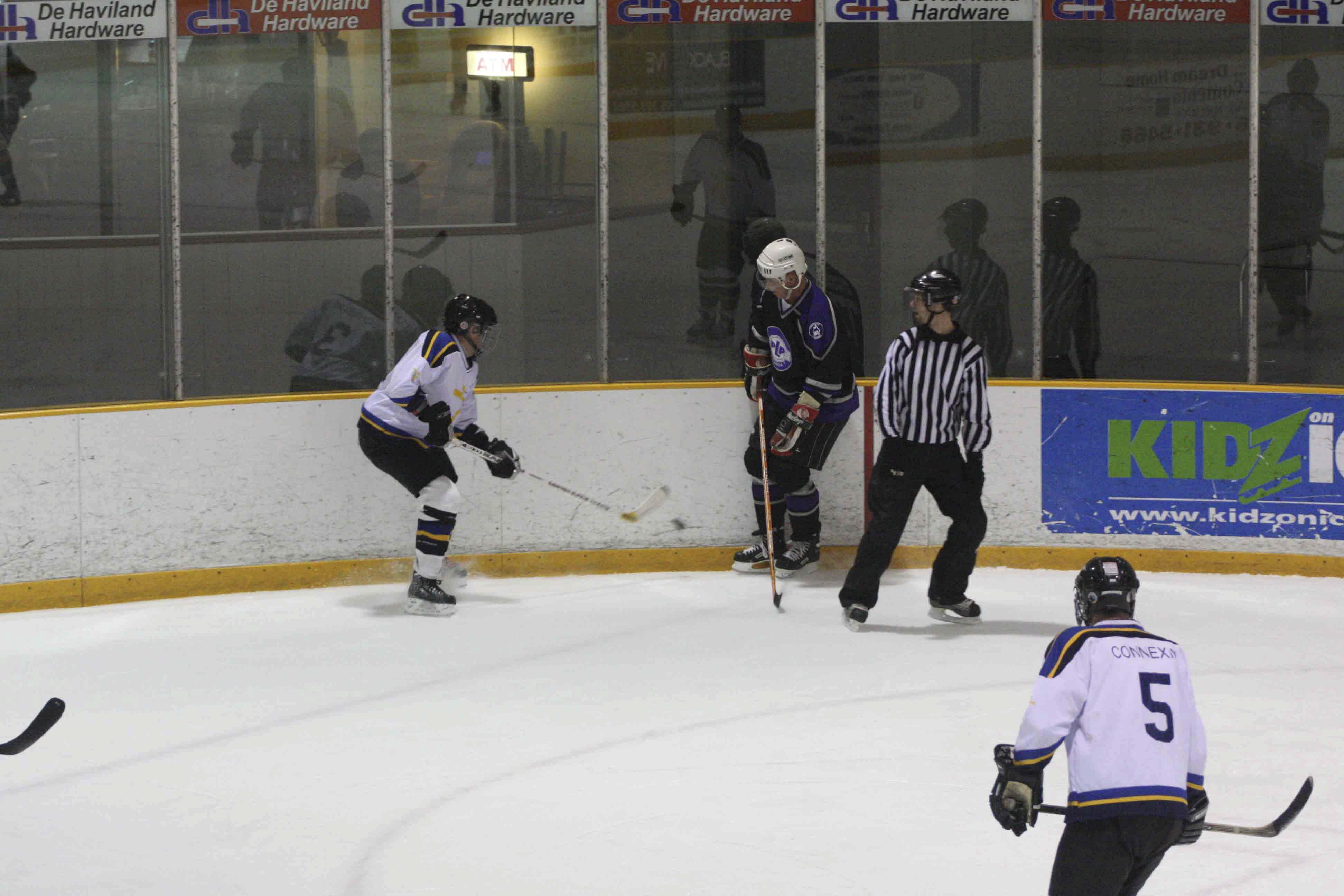 PHT_2009_On-The-Ice-723