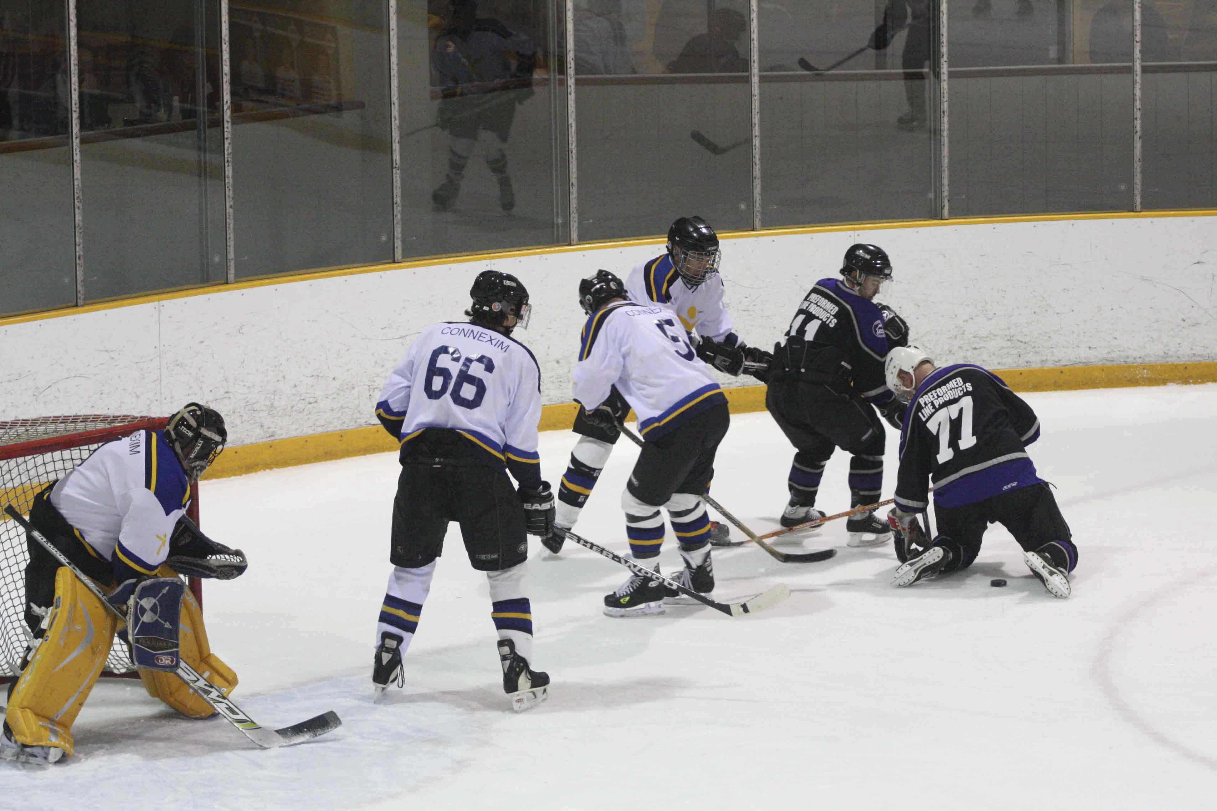 PHT_2009_On-The-Ice-727