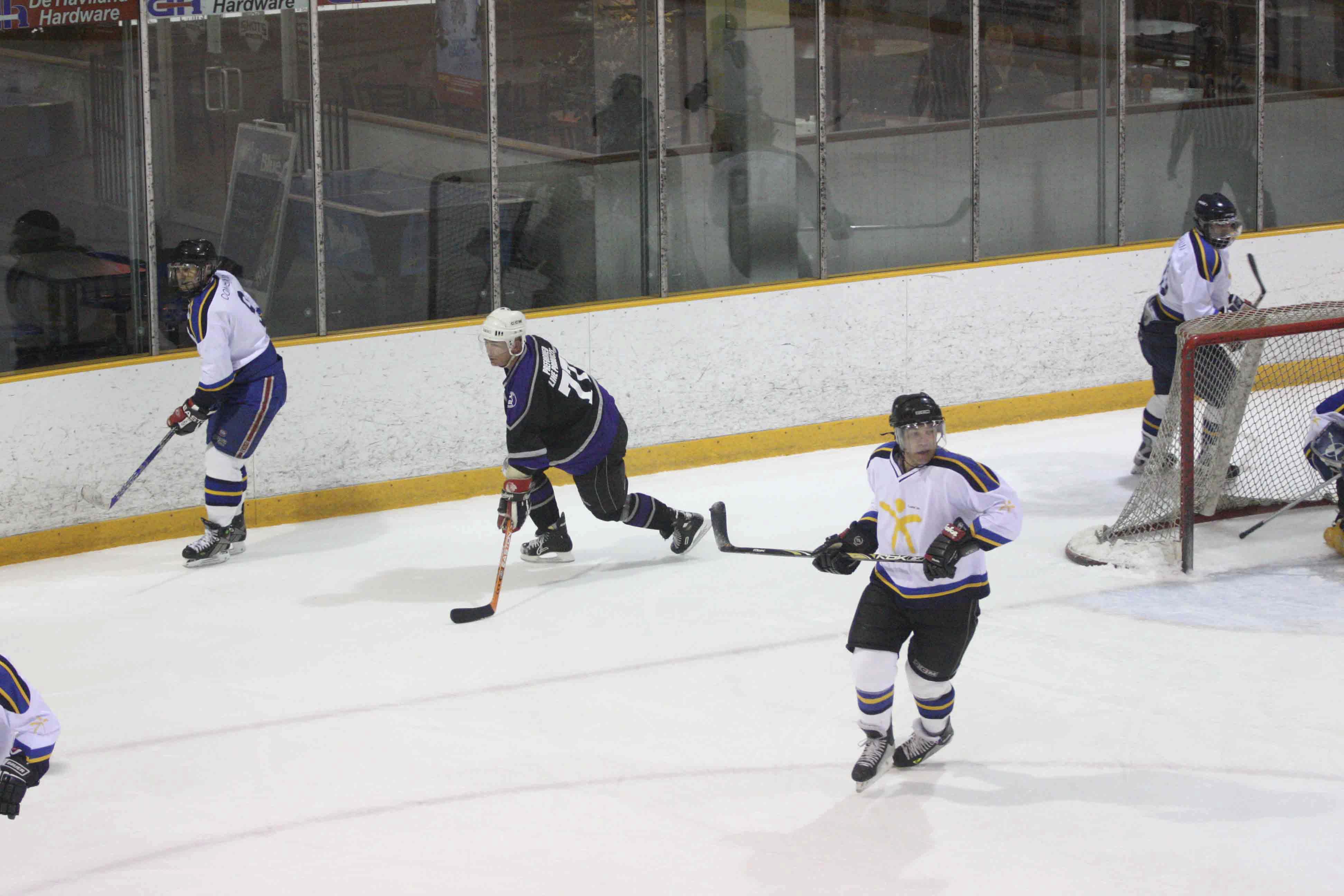 PHT_2009_On-The-Ice-763