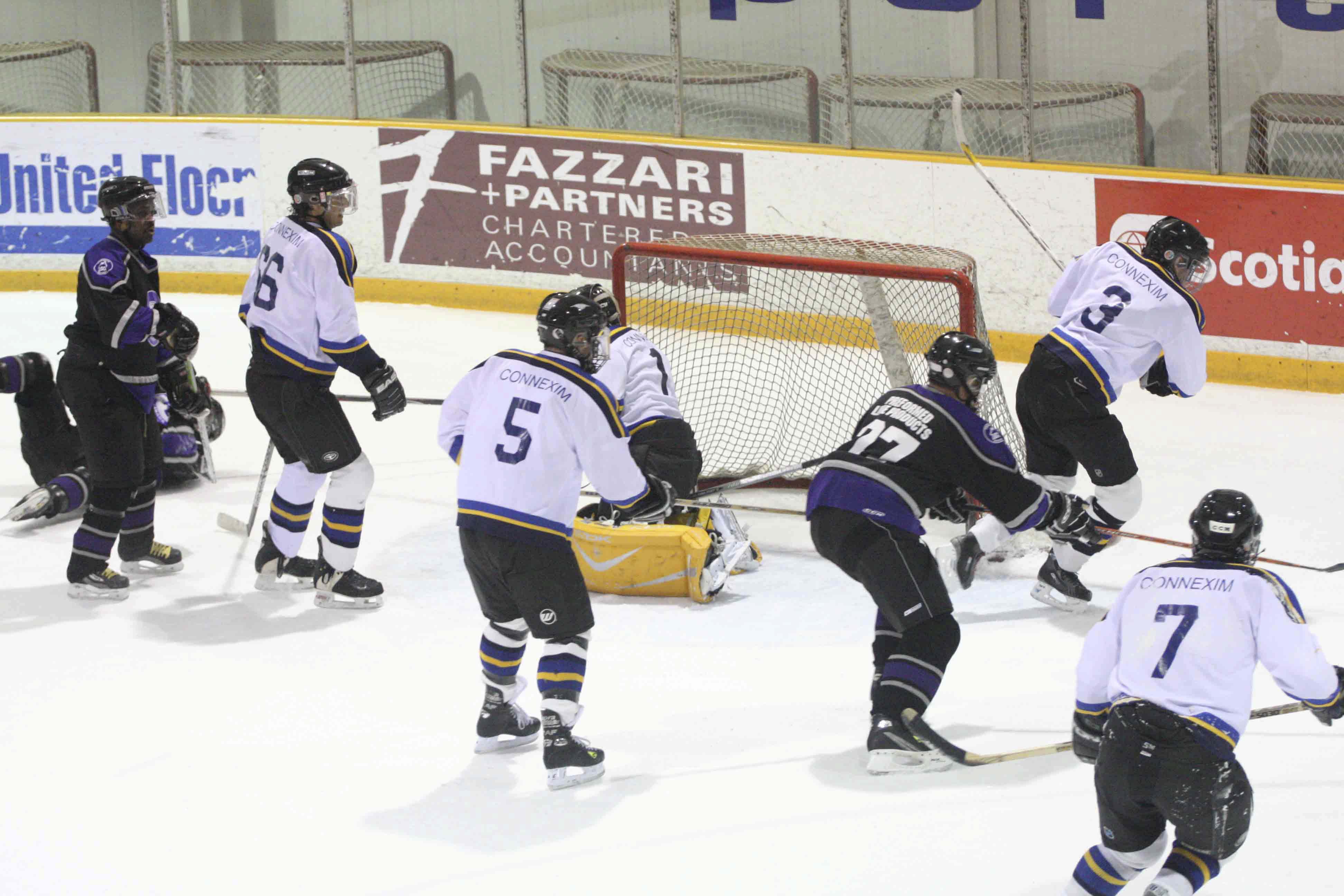 PHT_2009_On-The-Ice-825