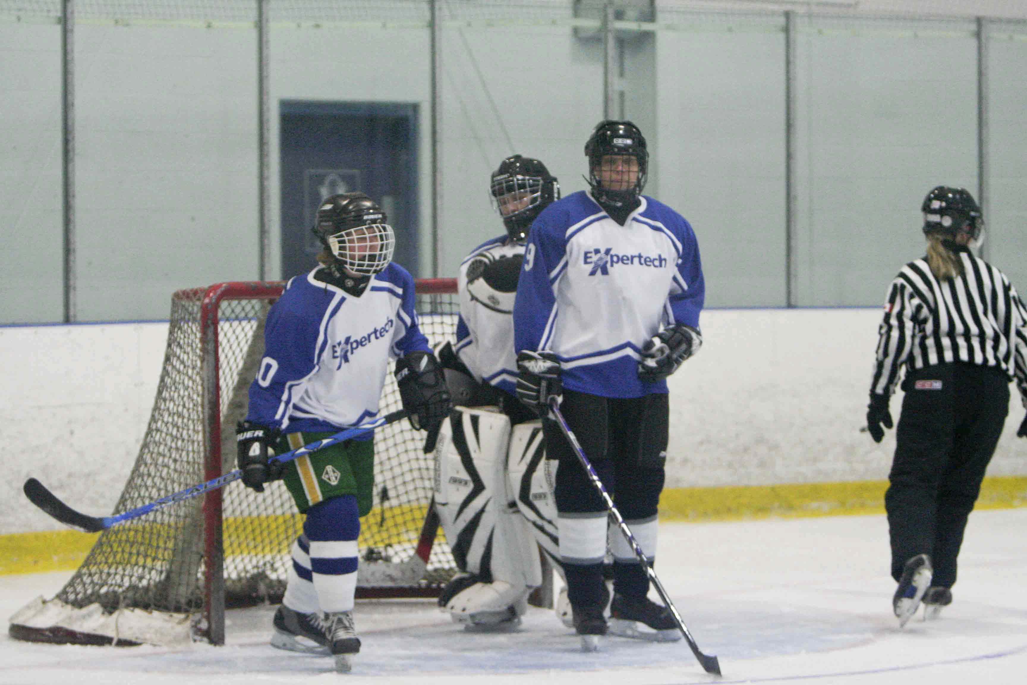 PHT_2009_On-The-Ice-880