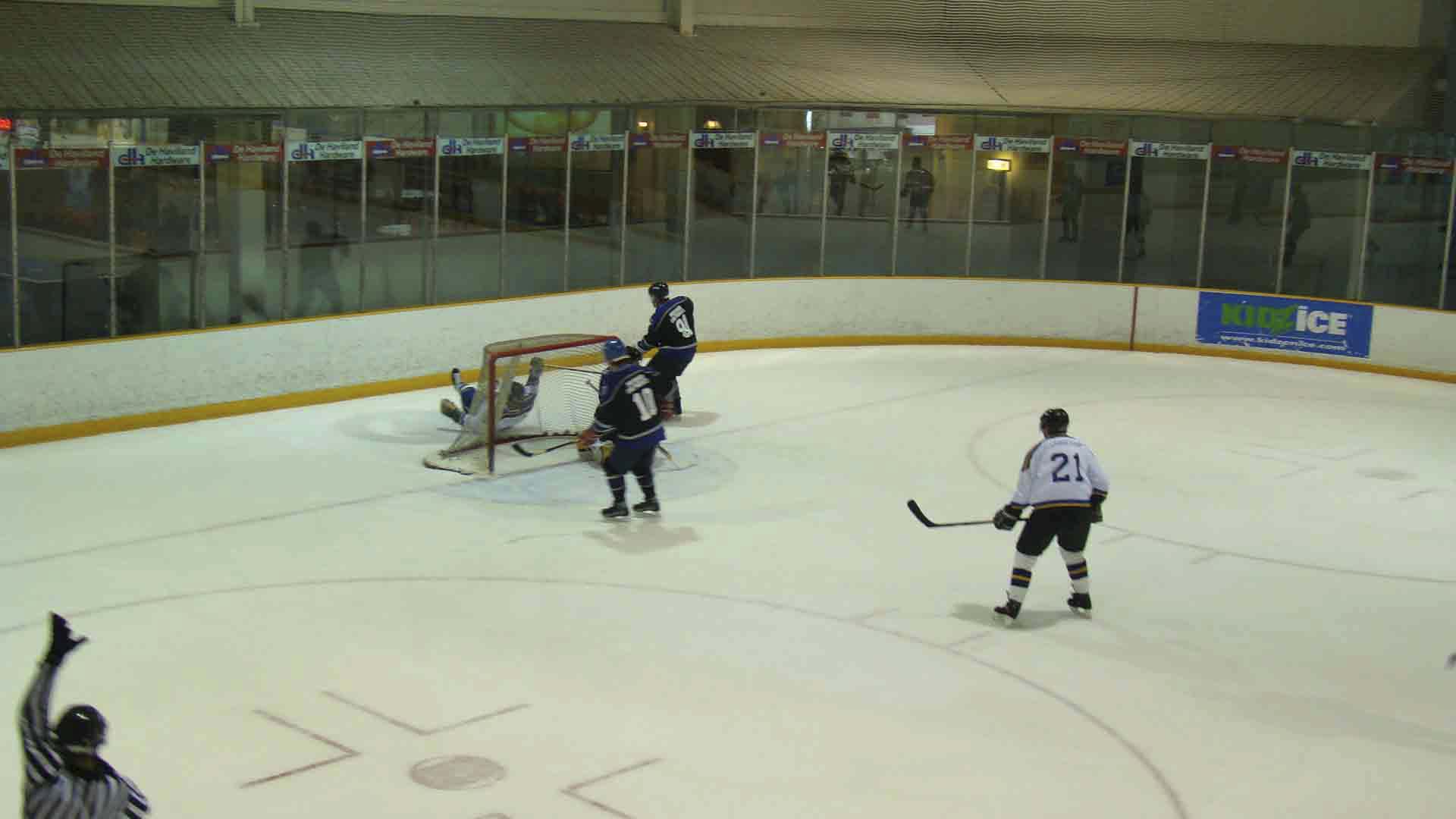 PHT_2009_On-The-Ice-954