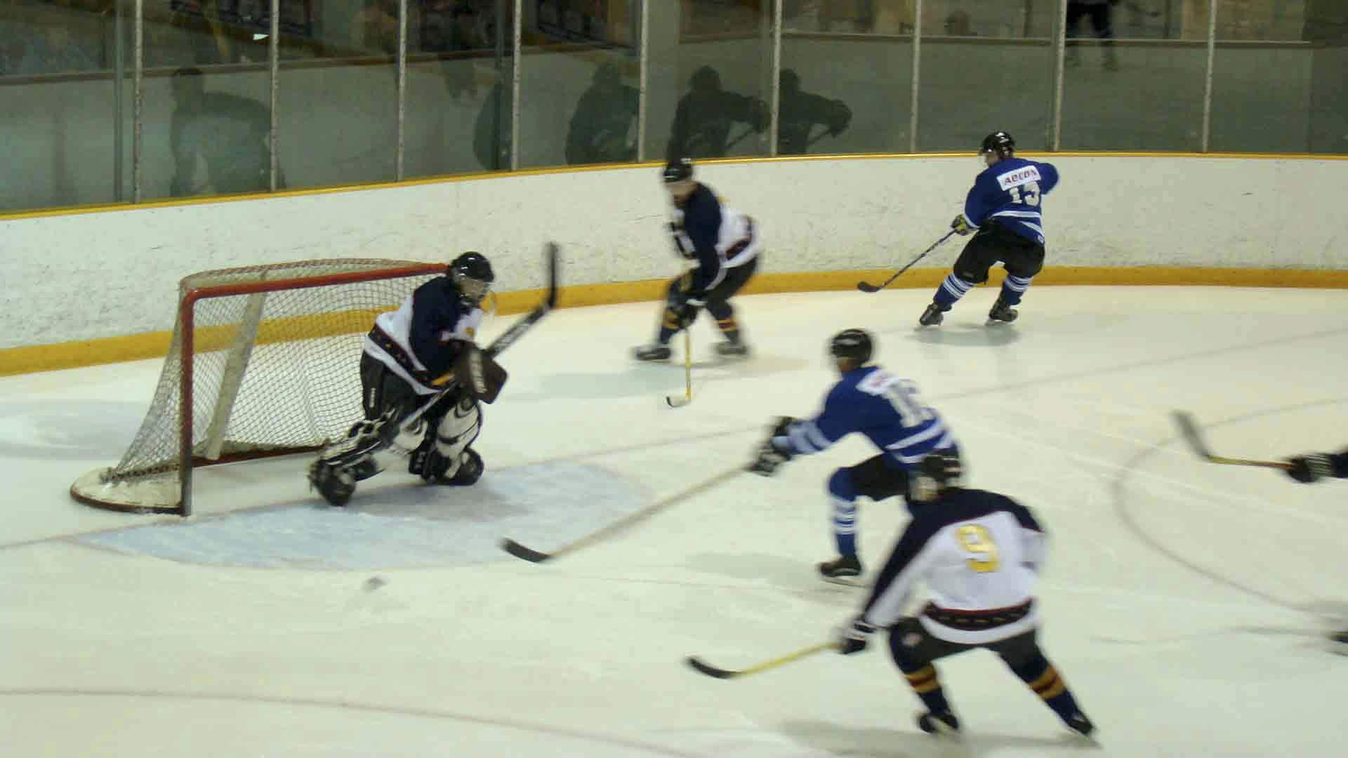 PHT_2009_On-The-Ice-990